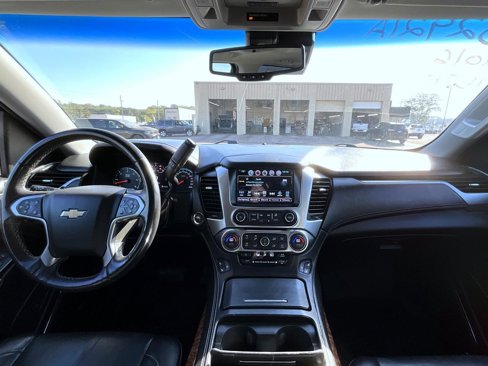 Used 2016 Chevrolet Suburban LTZ image 15