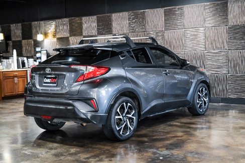 Used 2018 Toyota C-HR XLE image 11