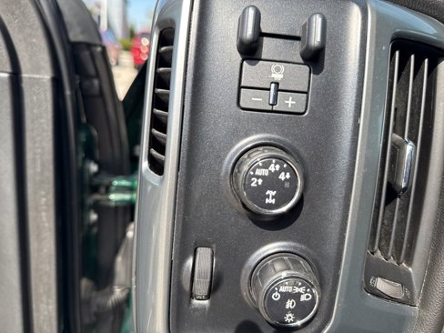 Used 2015 Chevrolet Silverado 1500 LTZ image 24