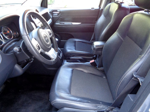 Used 2016 Jeep Compass Latitude image 23