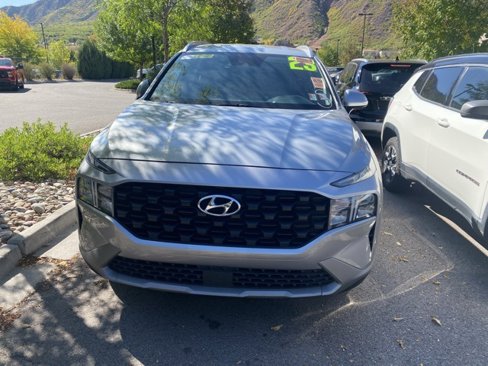 Used 2023 Hyundai Santa Fe SEL image 2