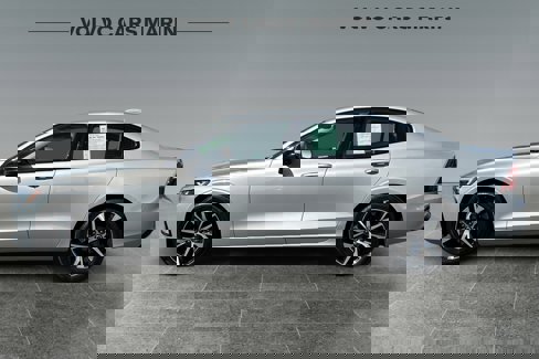 Certified 2025 Volvo S60 B5 Core image 6