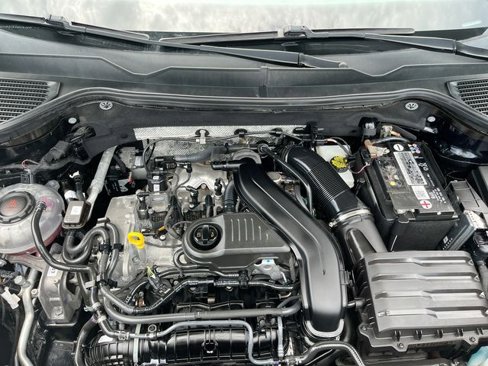 Used 2022 Volkswagen Taos SE image 36