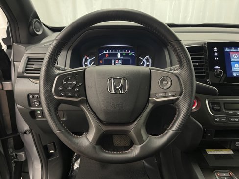 Used 2023 Honda Passport TrailSport image 11
