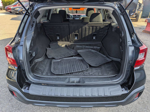 Used 2018 Subaru Outback 2.5i Premium image 18