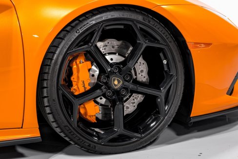 Used 2022 Lamborghini Huracan EVO image 46