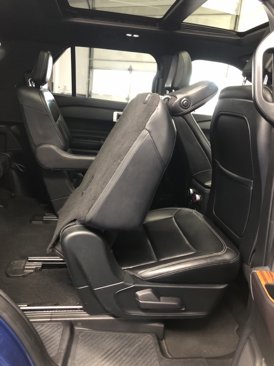 Certified 2020 Ford Explorer XLT w/ Equipment Group 202A image 30