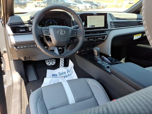 New 2025 Toyota Camry SE image 16