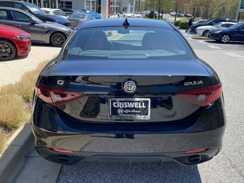 Used 2021 Alfa Romeo Giulia Ti Sport image 6