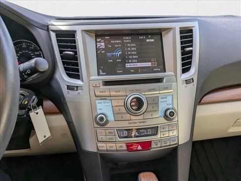 Used 2014 Subaru Outback 3.6R Limited image 14