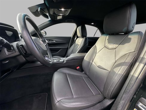 Used 2020 Cadillac CT4 Premium Luxury image 2