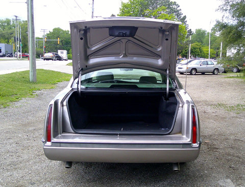 Used 1995 Cadillac De Ville Concours image 11