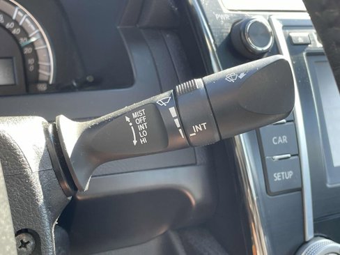 Used 2014 Toyota Camry image 12