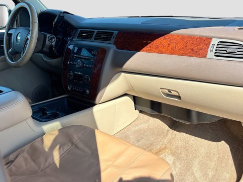 Used 2009 Chevrolet Avalanche LT w/ Convenience Package #1 image 26