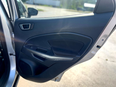 Used 2018 Ford EcoSport SE w/ SE Convenience Package image 38