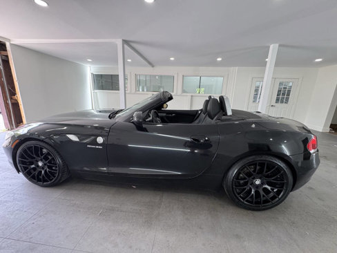 Used 2011 BMW Z4 sDrive35i image 18