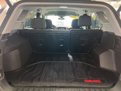Used 2022 GMC Terrain SLE image 22