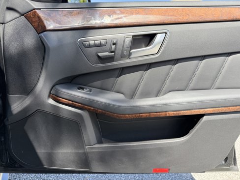 Used 2012 Mercedes-Benz E 350 4MATIC Sedan image 47