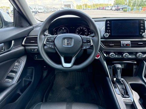 Used 2018 Honda Accord EX image 14