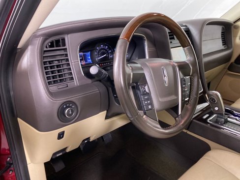 Used 2015 Lincoln Navigator 2WD w/ Equipment Group 101A Reserve image 11