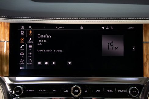 Used 2021 Bentley Flying Spur W12 image 31