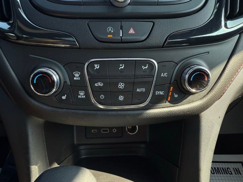 Used 2024 Chevrolet Equinox RS image 23