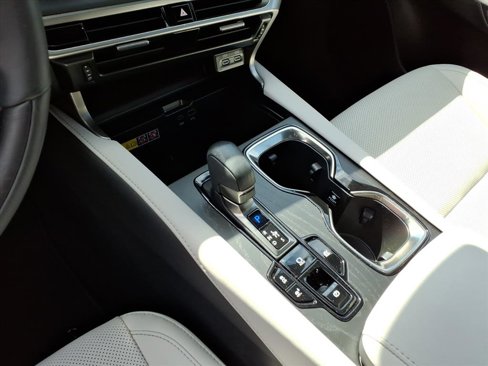 Used 2023 Lexus RX 350h w/ Accessory Package (Z1) image 19