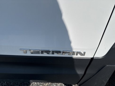 Used 2018 GMC Terrain SLE w/ Driver Convenience Package image 9