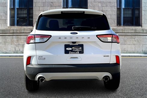 Certified 2021 Ford Escape SE image 4