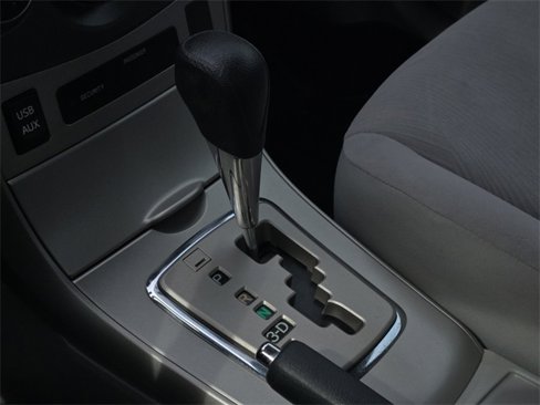 Used 2013 Toyota Corolla LE image 21
