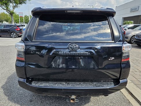 Used 2016 Toyota 4Runner SR5 Premium image 10