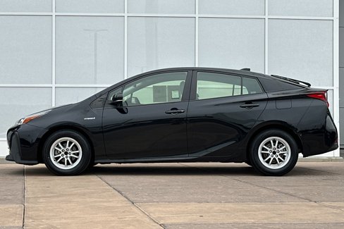 Certified 2022 Toyota Prius LE image 8