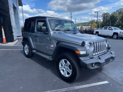 Used 2018 Jeep Wrangler Sport image 4