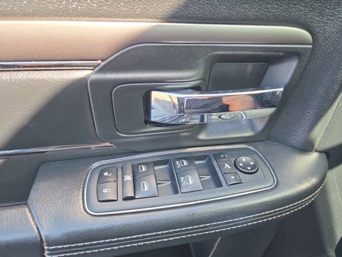 Used 2014 RAM 1500 Sport image 32