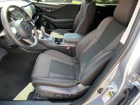 Used 2022 Subaru Outback Premium image 6