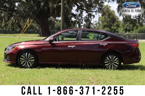Used 2023 Nissan Altima 2.5 SV image 5