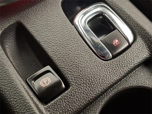 Used 2018 Buick Cascada Premium image 26