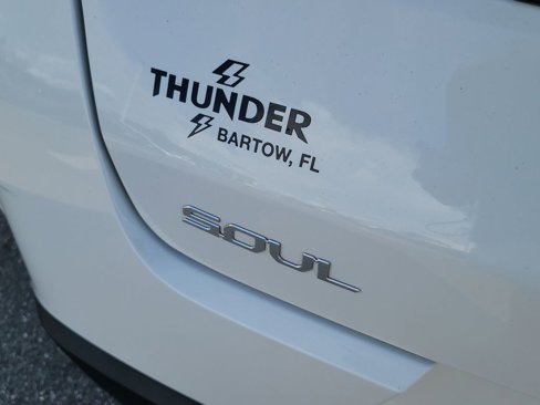 Used 2023 Kia Soul S image 6