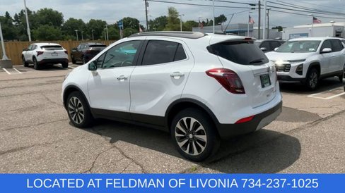 Used 2022 Buick Encore Preferred image 6