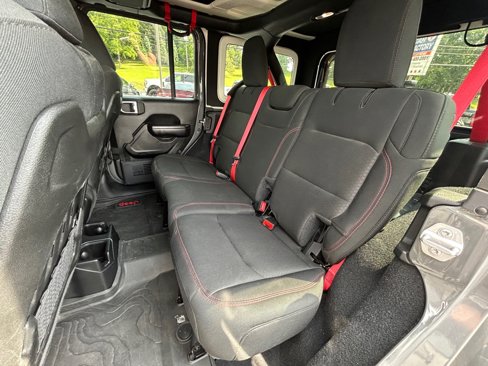 Used 2020 Jeep Wrangler Unlimited Rubicon w/ Quick Order Package 28Y Recon image 15