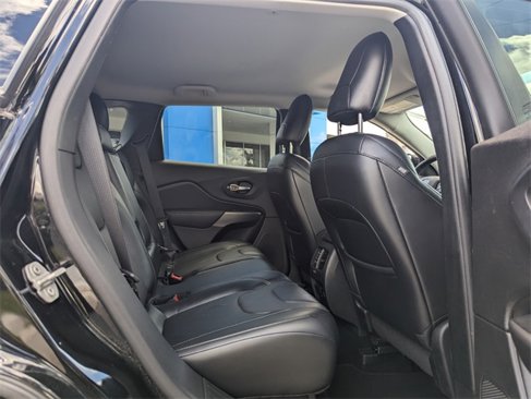 Used 2020 Jeep Cherokee Limited image 15