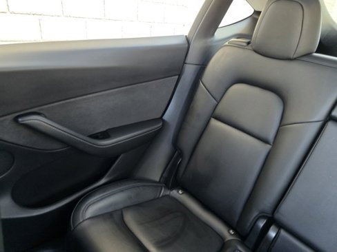 Used 2020 Tesla Model Y Long Range image 35