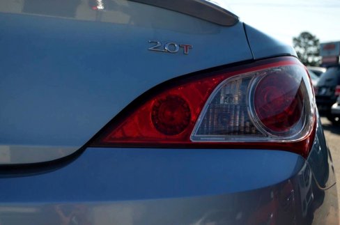 Used 2011 Hyundai Genesis 2.0T image 8