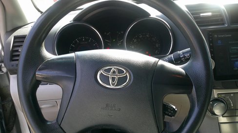 Used 2012 Toyota Highlander FWD image 14