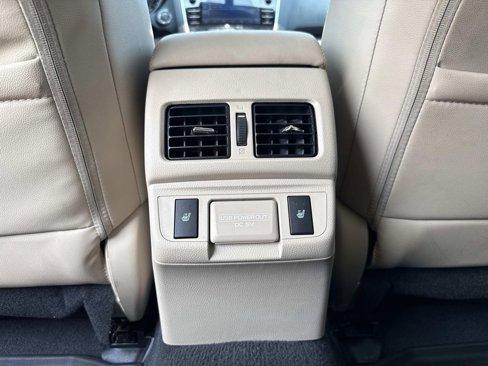 Used 2018 Subaru Outback 2.5i Limited image 13