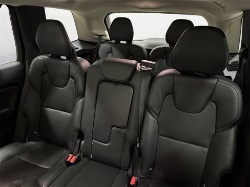 Used 2018 Volvo XC90 T5 Momentum w/ Convenience Package image 13