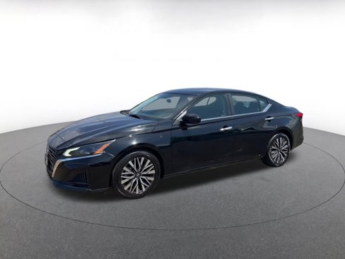 Used 2023 Nissan Altima 2.5 SV image 7