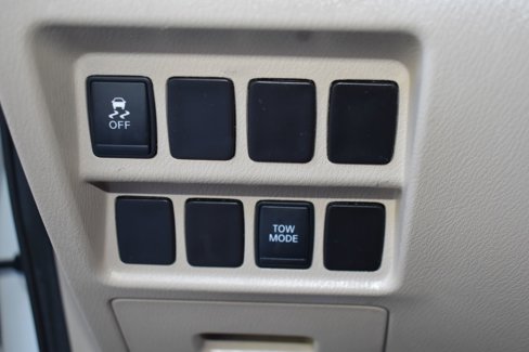 Used 2015 Nissan Pathfinder SV image 22