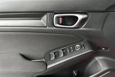 Used 2023 Honda Civic Sport image 8