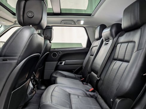 Used 2019 Land Rover Range Rover Sport HSE Dynamic image 18